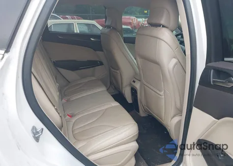 2018 Lincoln Mkc Reserve z USA, uszkodzony, nr VIN 5LMCJ3C91JUL22803